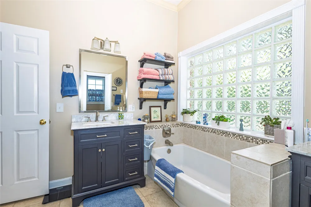 1404 Saddle Brook Drive Fort Gibson, OK 74434