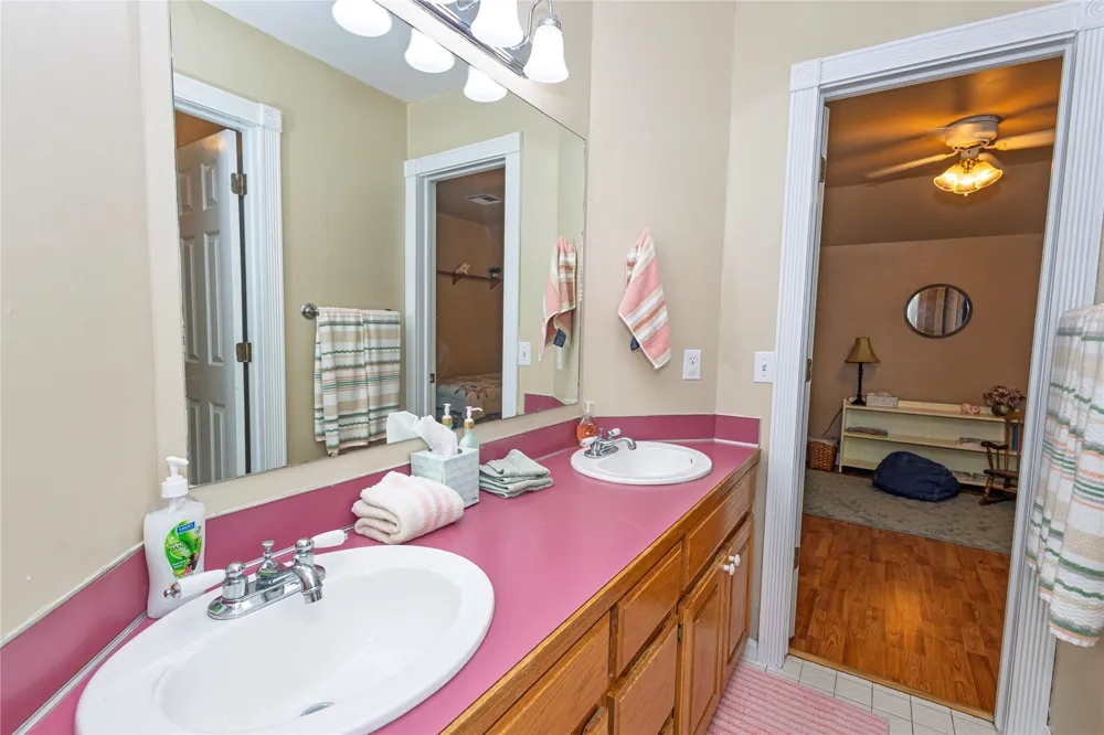 1404 Saddle Brook Drive Fort Gibson, OK 74434