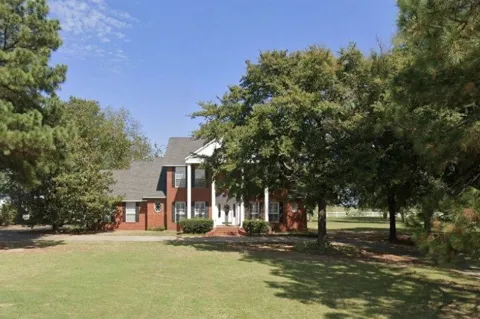 1404 Saddle Brook Drive