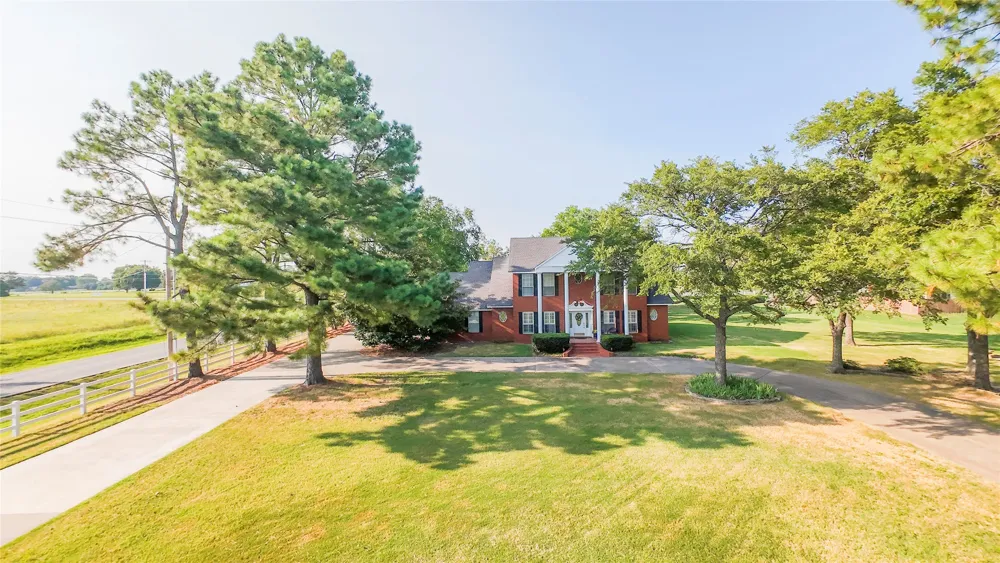 1404 Saddle Brook Drive Fort Gibson, OK 74434