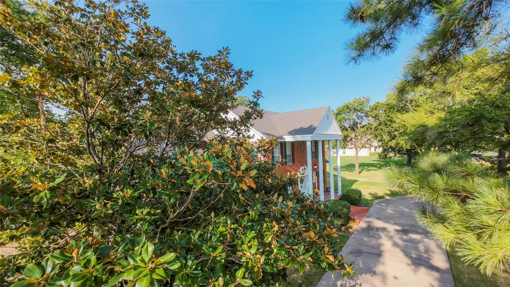 1404 Saddle Brook Drive Fort Gibson, OK 74434
