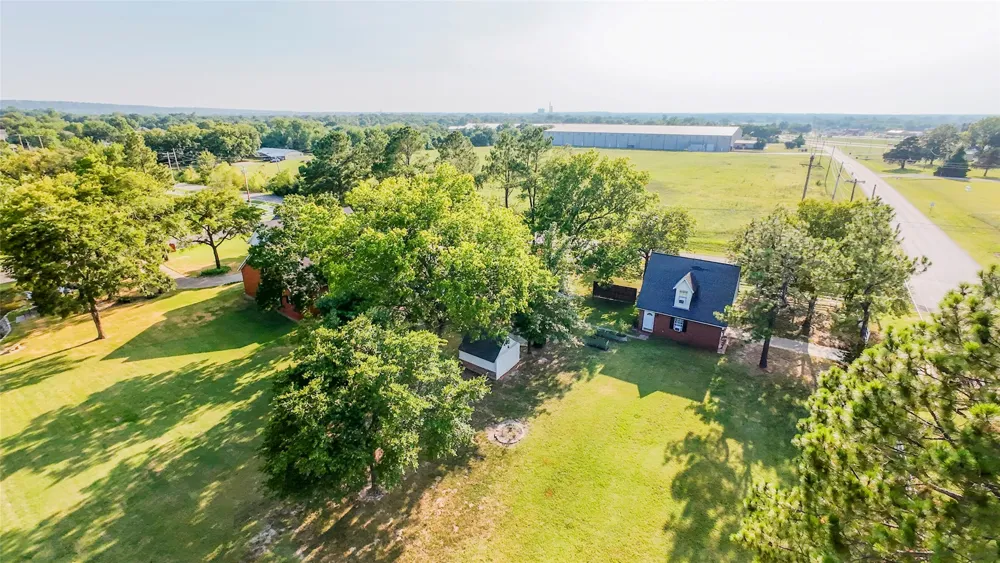 1404 Saddle Brook Drive Fort Gibson, OK 74434
