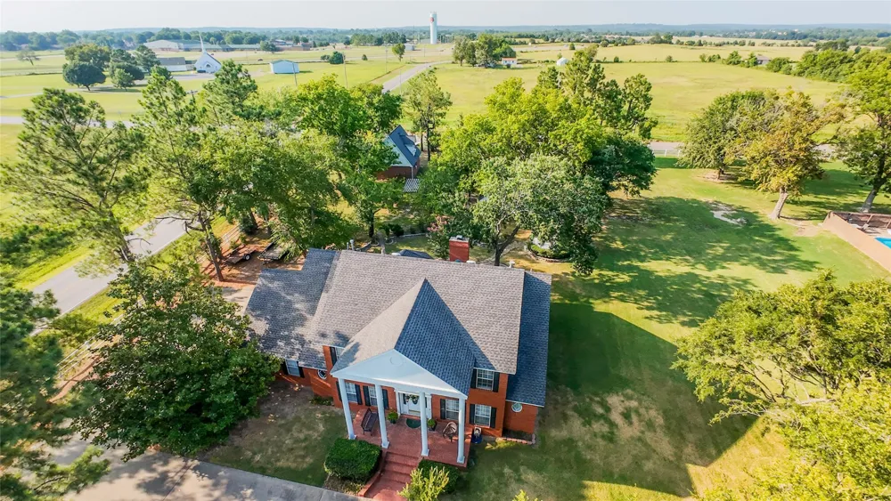 1404 Saddle Brook Drive Fort Gibson, OK 74434