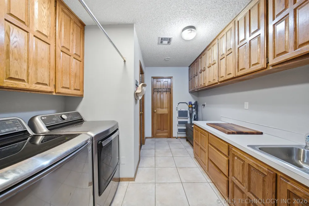 13192 S 209th West Avenue Sapulpa, OK 74066