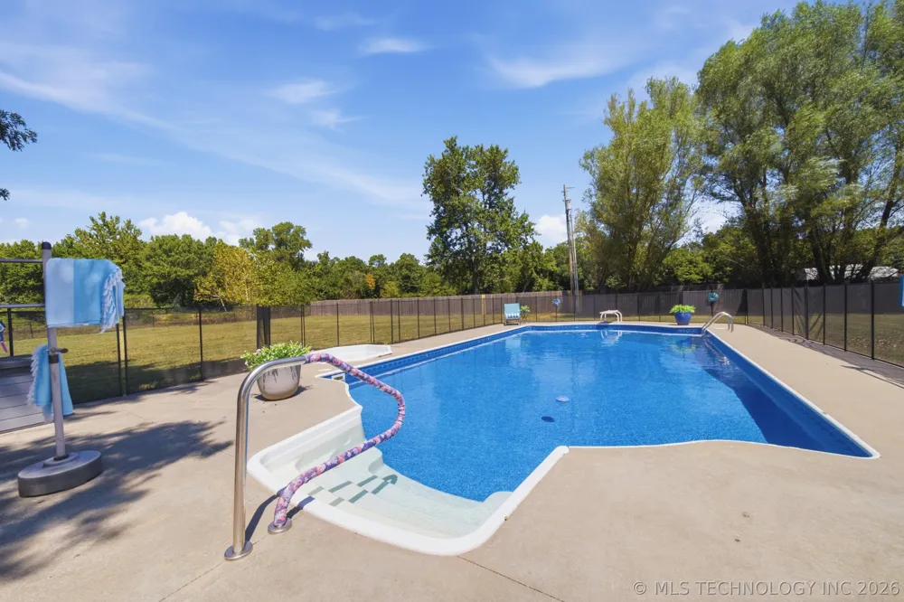 13192 S 209th West Avenue Sapulpa, OK 74066