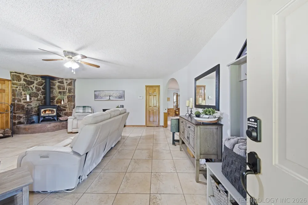 13192 S 209th West Avenue Sapulpa, OK 74066