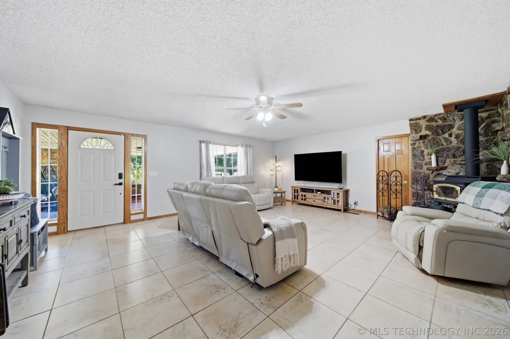 13192 S 209th West Avenue Sapulpa, OK 74066