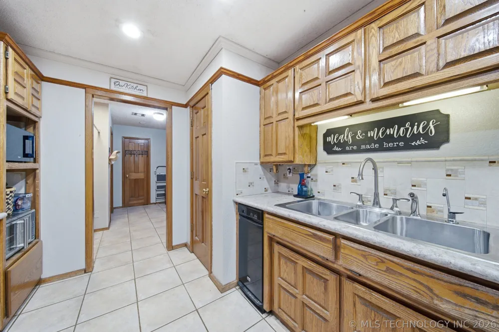 13192 S 209th West Avenue Sapulpa, OK 74066