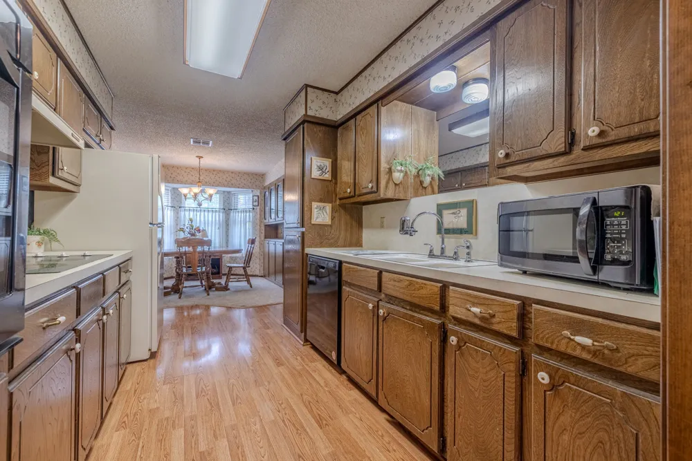 1808 Chambers Place Claremore, OK 74017
