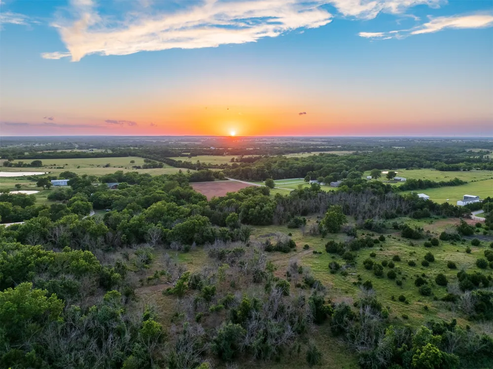 1 E Lone Chimney Road Glencoe, OK 74032
