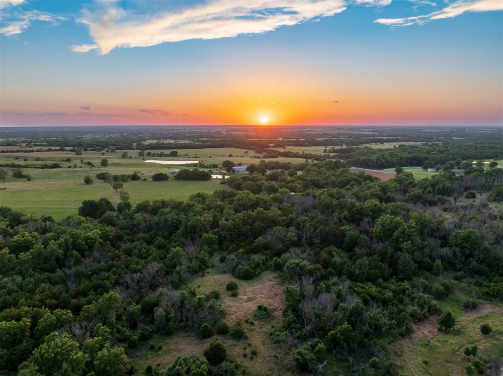 1 E Lone Chimney Road Glencoe, OK 74032