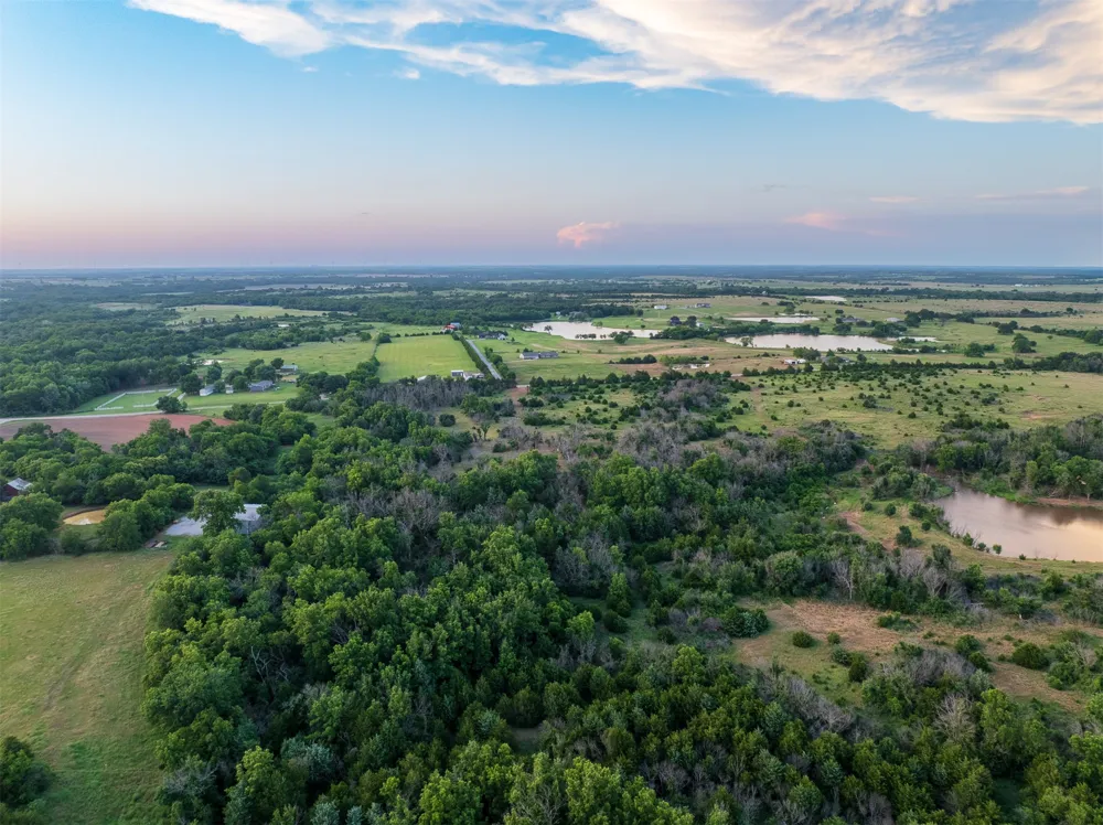 1 E Lone Chimney Road Glencoe, OK 74032