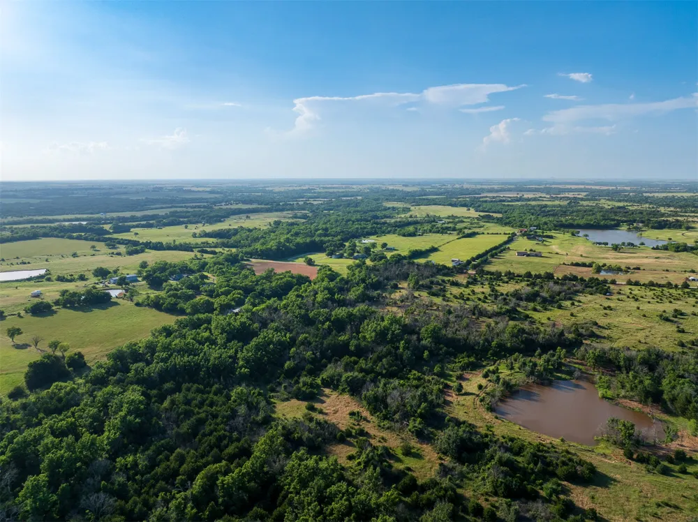 1 E Lone Chimney Road Glencoe, OK 74032