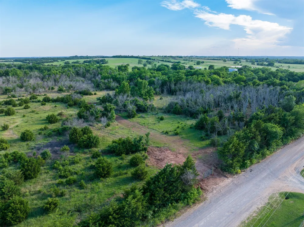 1 E Lone Chimney Road Glencoe, OK 74032