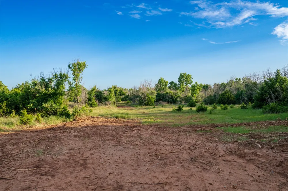 1 E Lone Chimney Road Glencoe, OK 74032