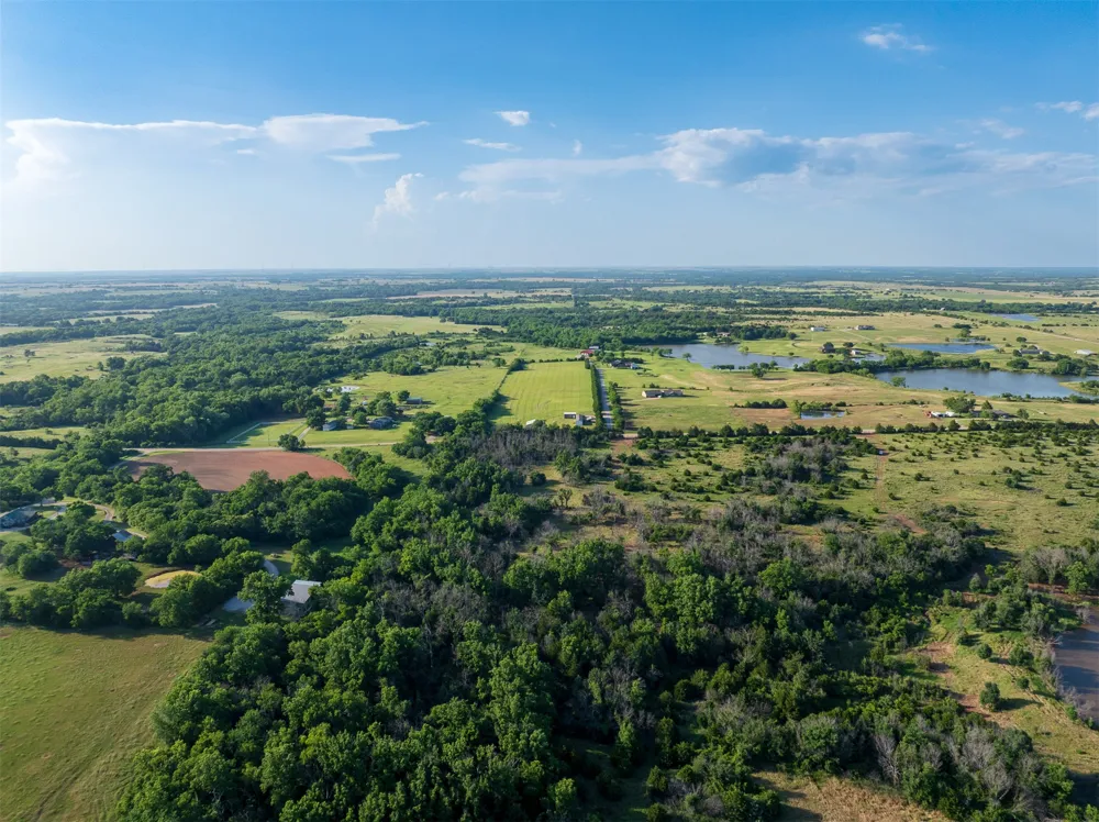 1 E Lone Chimney Road Glencoe, OK 74032
