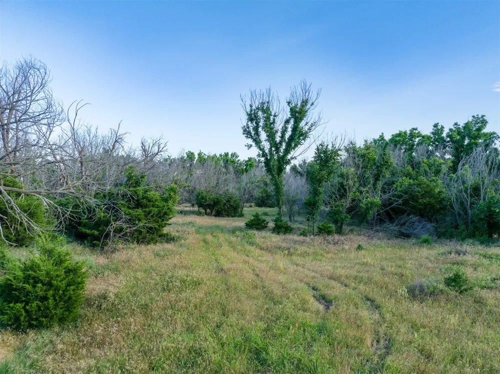 1 E Lone Chimney Road Glencoe, OK 74032