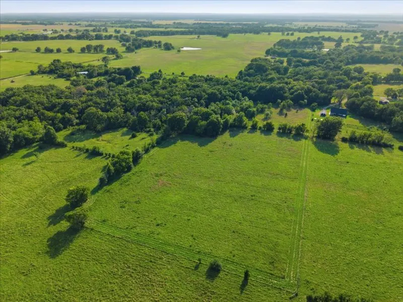 225 ROAD Wagoner, OK 74467