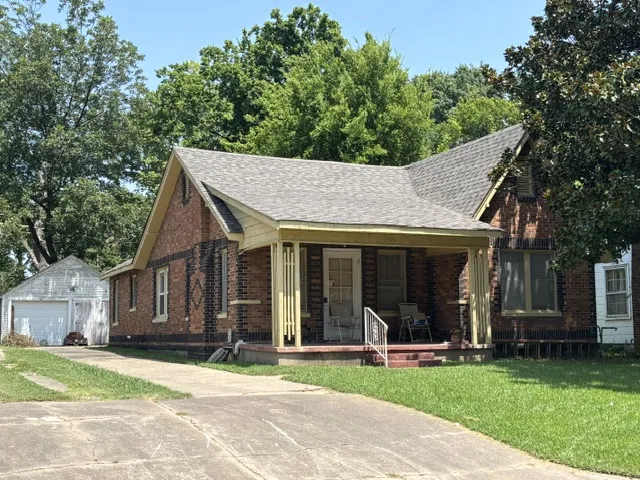 2820 Columbus Street Muskogee, OK 74401