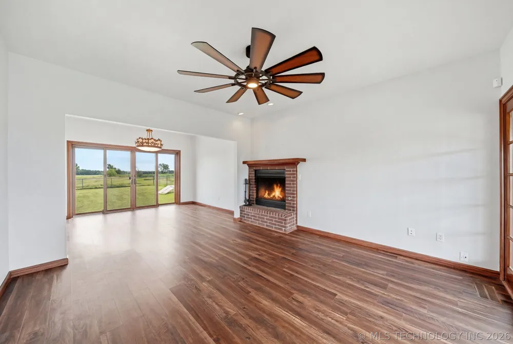 18880 S 270 ROAD Morris, OK 74445