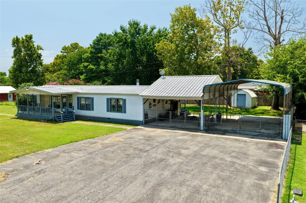291 Hamilton Road Eufaula, OK 74432