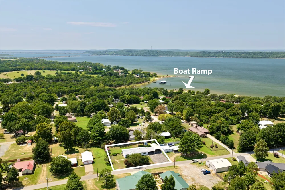 291 Hamilton Road Eufaula, OK 74432