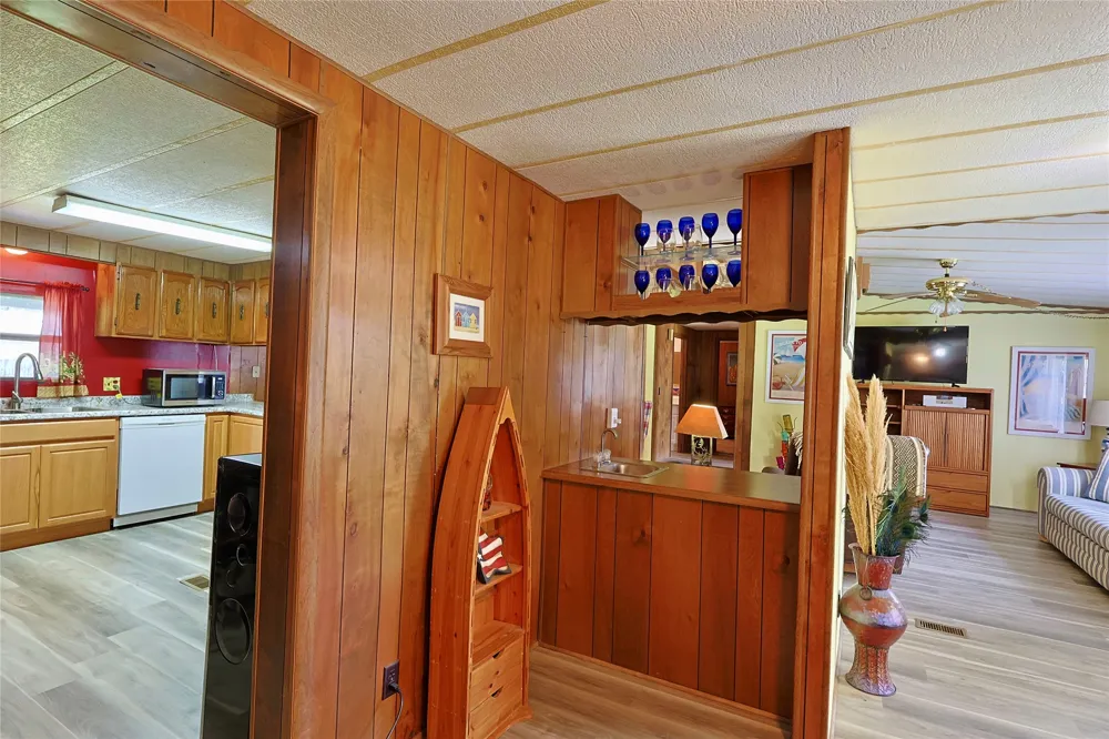 291 Hamilton Road Eufaula, OK 74432