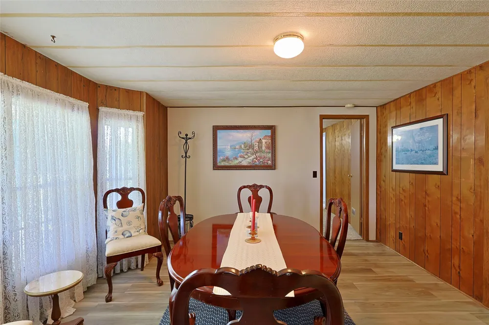 291 Hamilton Road Eufaula, OK 74432