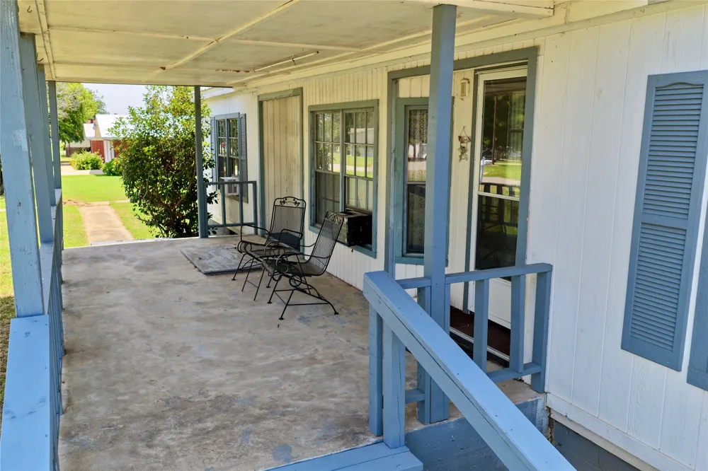 291 Hamilton Road Eufaula, OK 74432