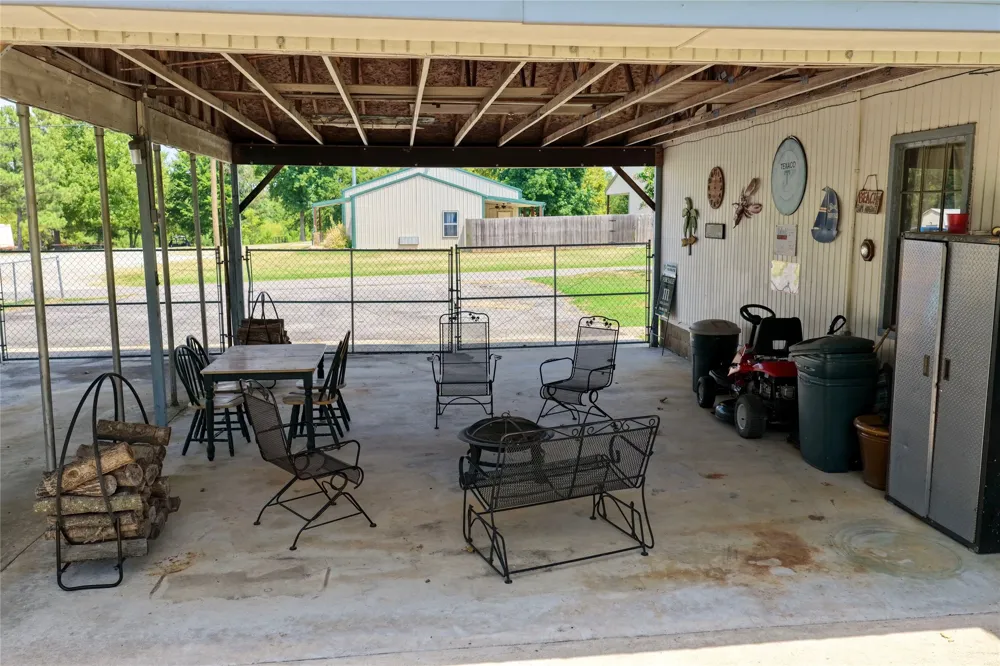 291 Hamilton Road Eufaula, OK 74432
