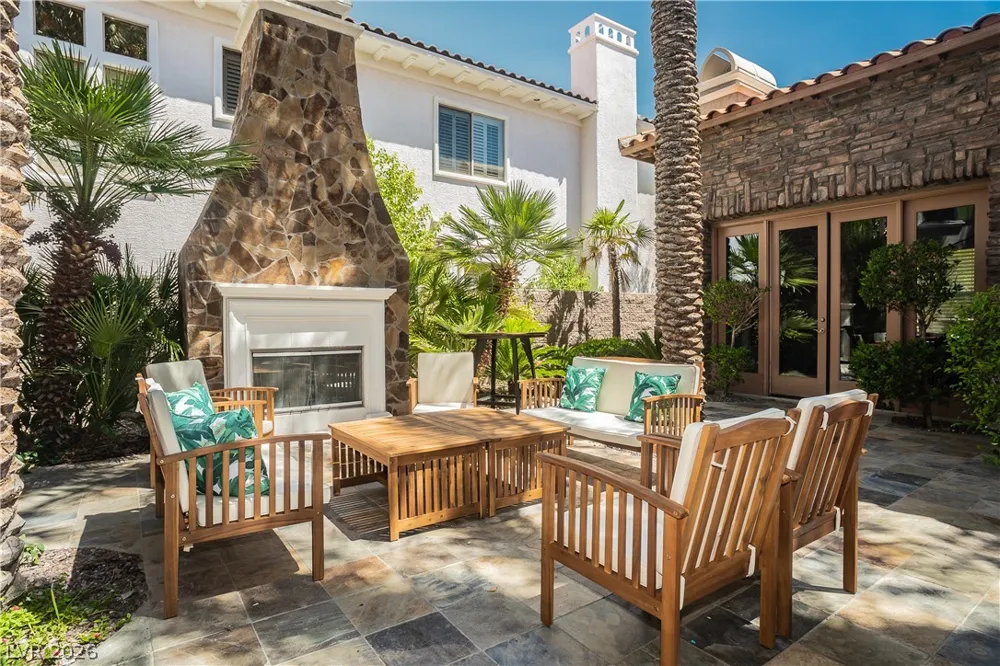 12097 Oakland Hills Drive Las Vegas, NV 89141
