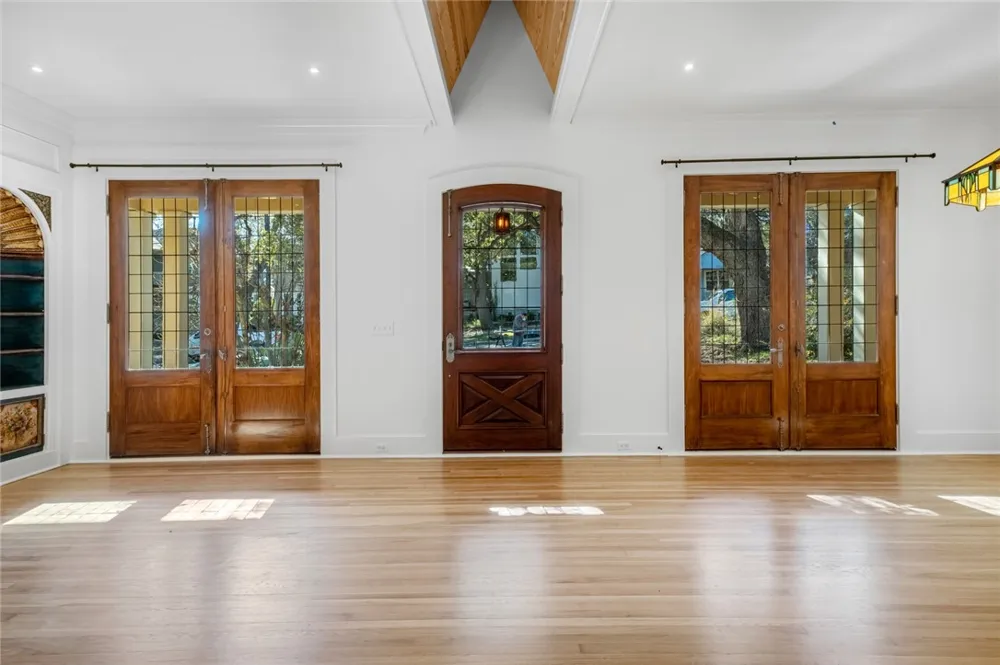 702 W Gibson Street Austin, TX 78704