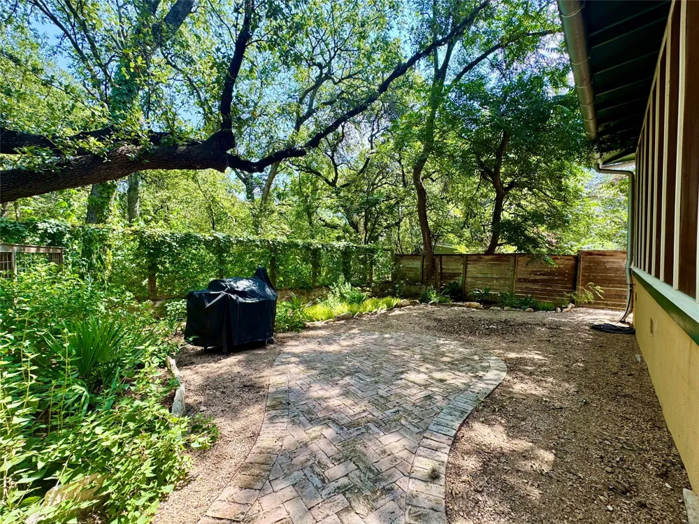 702 W Gibson Street Austin, TX 78704