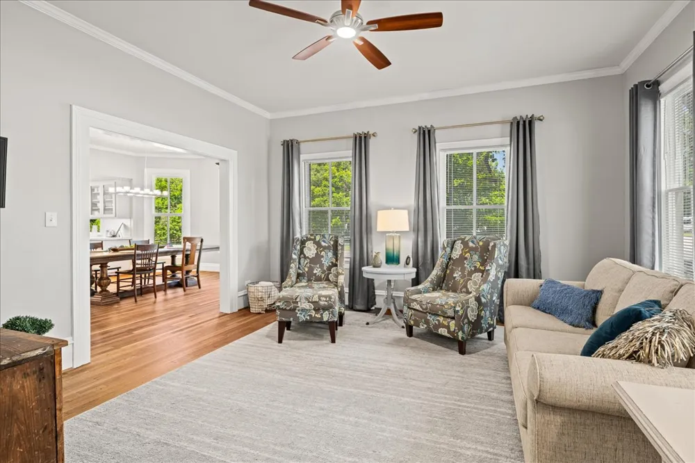 459 Main Street La Grange, TX 78945
