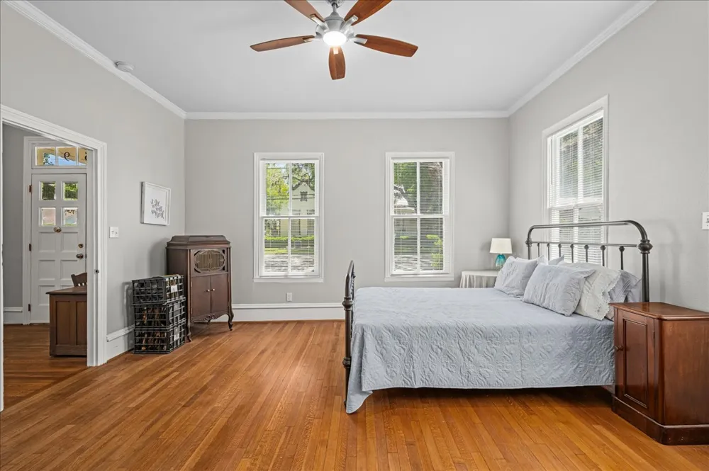 459 Main Street La Grange, TX 78945