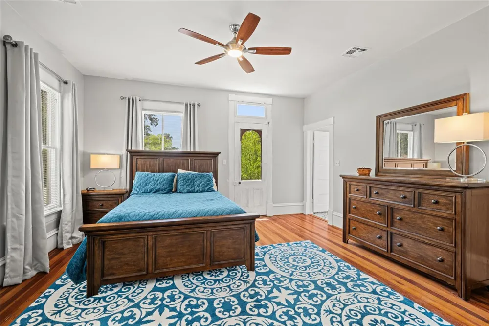 459 Main Street La Grange, TX 78945