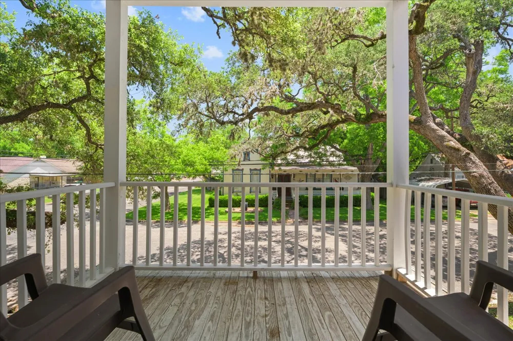 459 Main Street La Grange, TX 78945