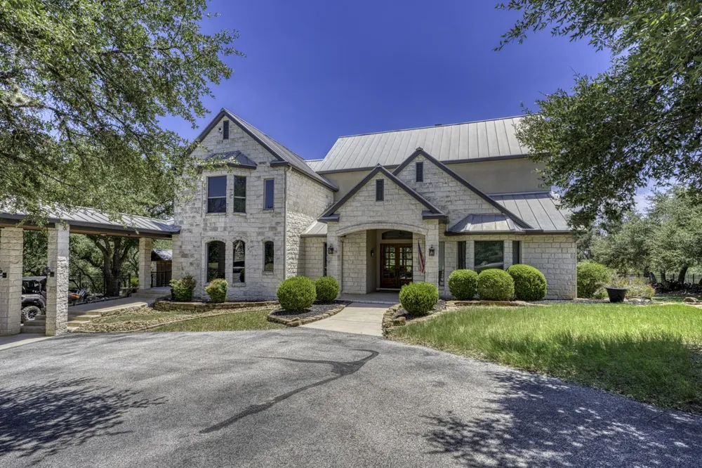 185 Shimmering Shore Court Spring Branch, TX 78070