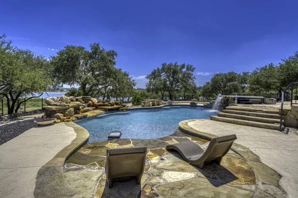 185 Shimmering Shore Court Spring Branch, TX 78070
