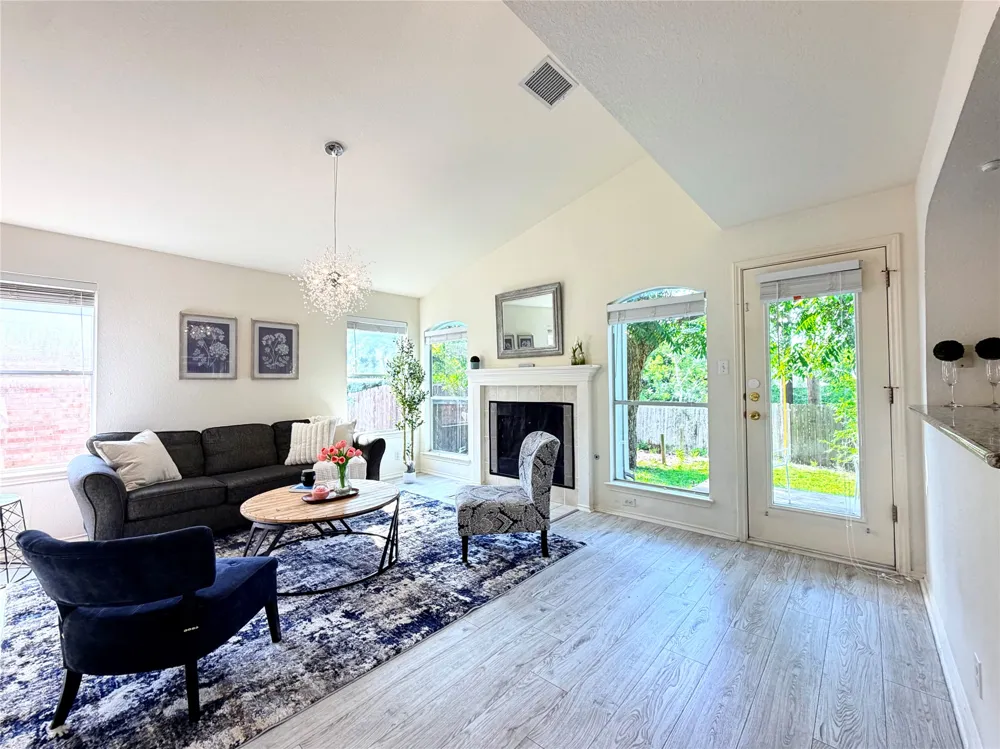 9802 Copper Creek Drive Austin, TX 78729