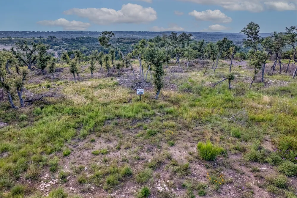 194 N Flat Rock Way Johnson City, TX 78636