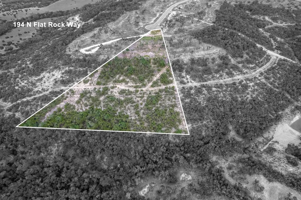 194 N Flat Rock Way Johnson City, TX 78636