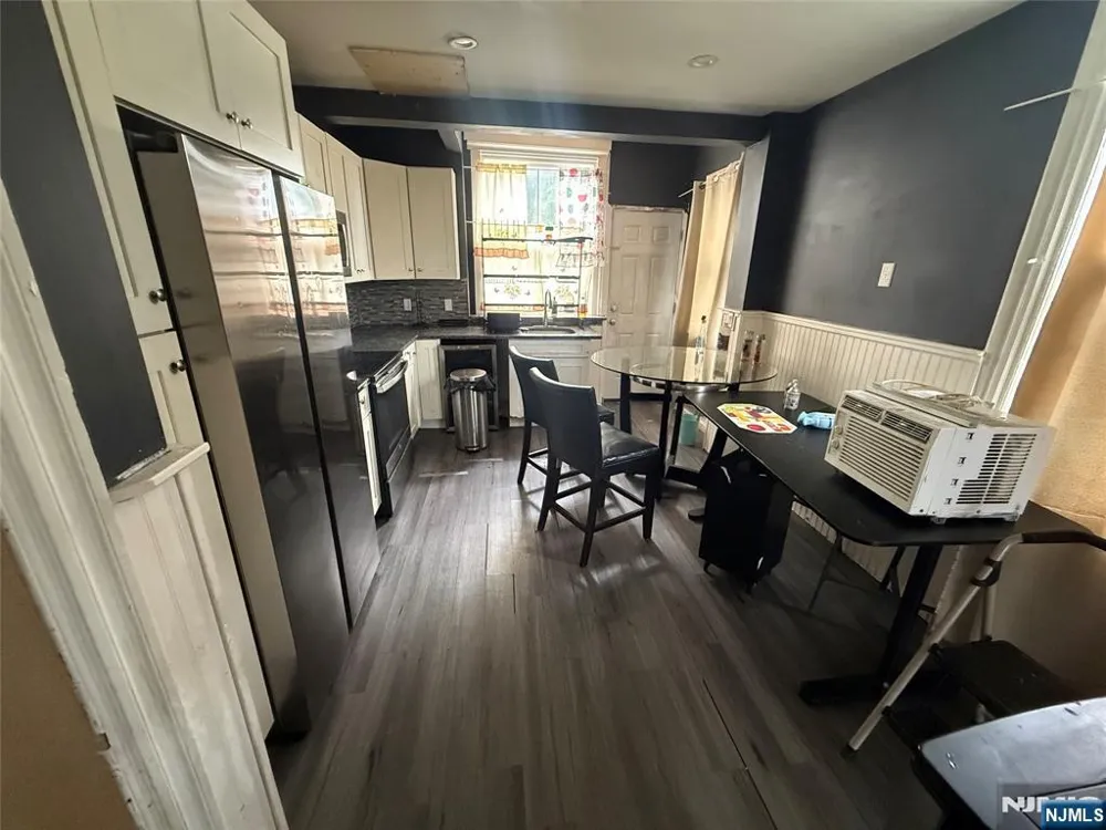 63 Saint Paul Avenue Newark, NJ 07106