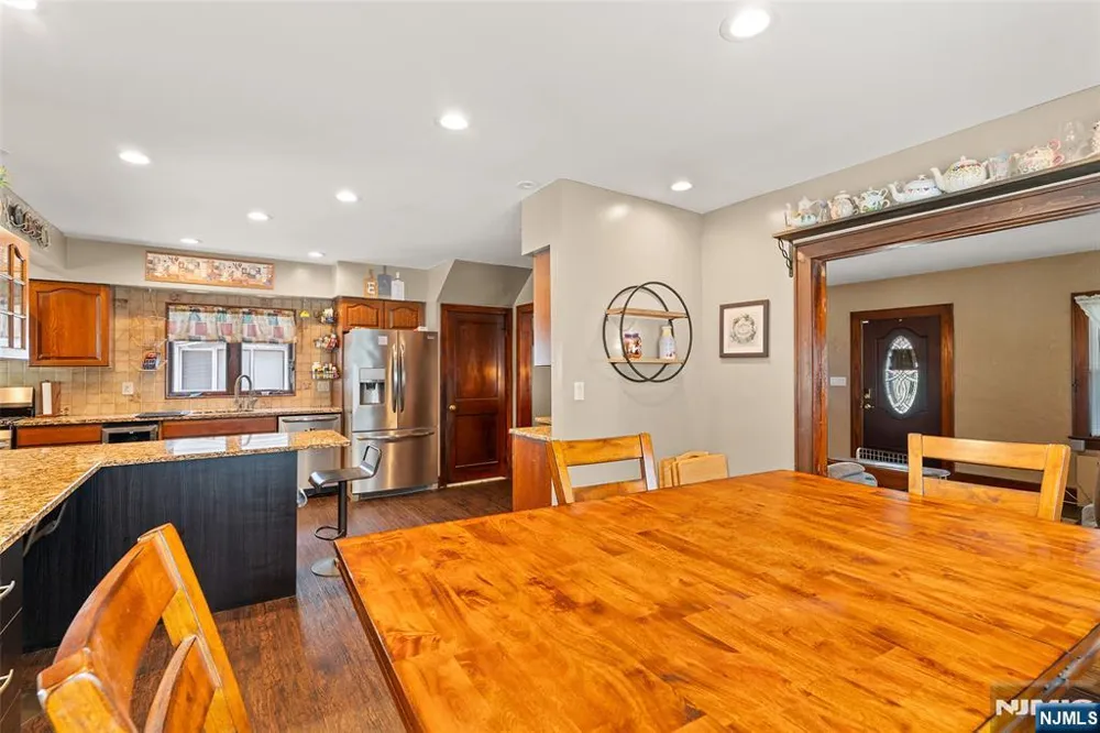 125 Stevens Avenue Little Falls, NJ 07424
