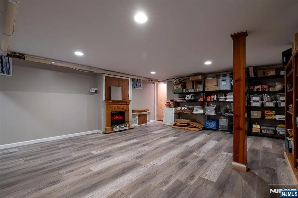 125 Stevens Avenue Little Falls, NJ 07424