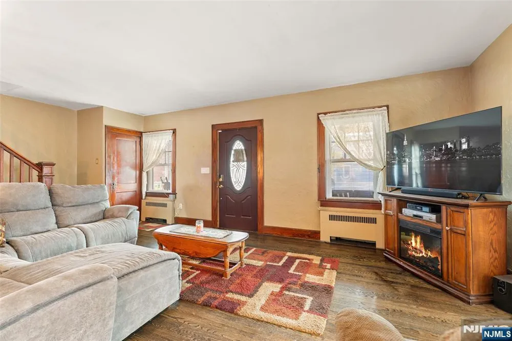 125 Stevens Avenue Little Falls, NJ 07424
