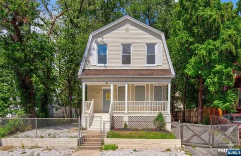 31-33 Voorhees Street