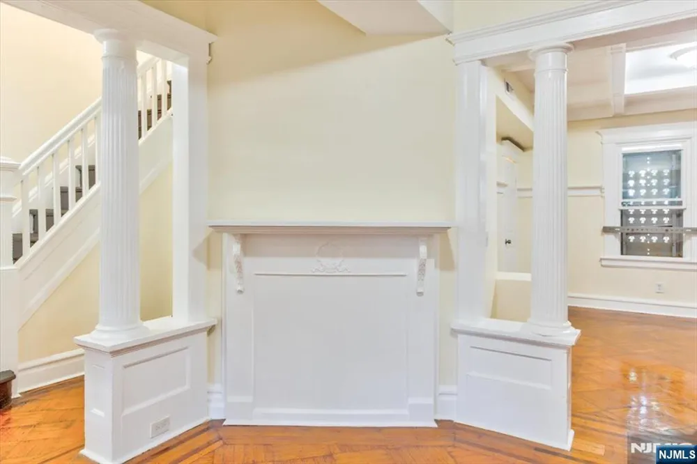 31-33 Voorhees Street Newark, NJ 07108