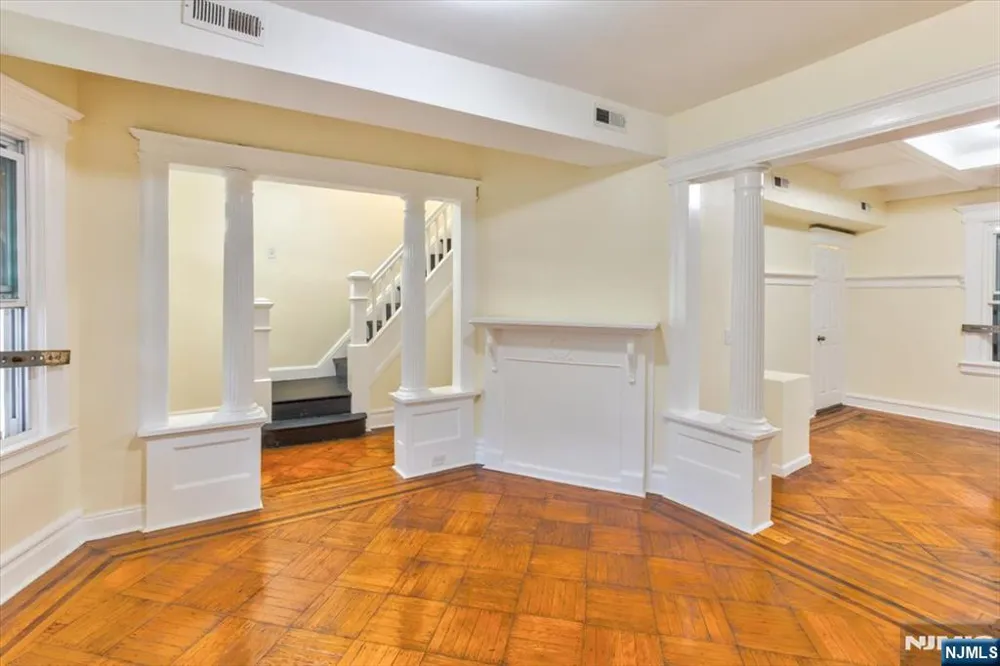 31-33 Voorhees Street Newark, NJ 07108