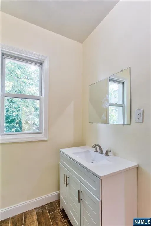 31-33 Voorhees Street Newark, NJ 07108